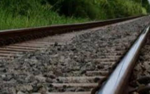 கோவை - போத்தனூர் இடையே பராமரிப்புப் பணியால் இரு எக்ஸ்பிரஸ் ரயில்கள் மாற்றுப்பாதையில் இயக்கம்