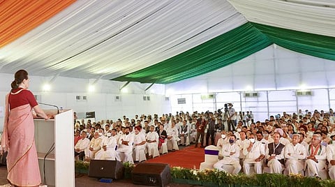 உதய்பூர் மாநாடும் காங்கிரஸ் கணக்கும்: பலிக்குமா சோனியா வியூகம்?