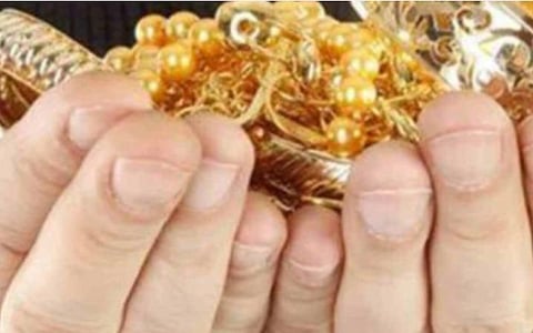 ஈரோடு | அரசுப் பள்ளி ஆசிரியை வீட்டில் பூட்டை உடைத்து நகை, பணம் திருட்டு