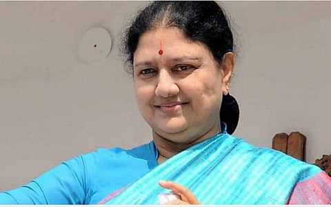 அதிமுக ஒன்றிணைந்து எனது தலைமையில் செயல்படும்: வி.கே.சசிகலா நம்பிக்கை