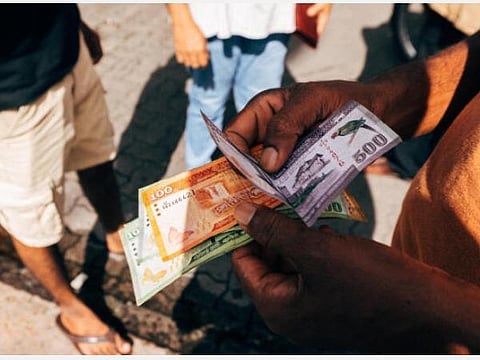 1 லட்சம் கோடி ரூபாய் அச்சடிக்கிறது இலங்கை: கடன் கொடுக்க முடியாது என கைவிரித்தது உலக வங்கி