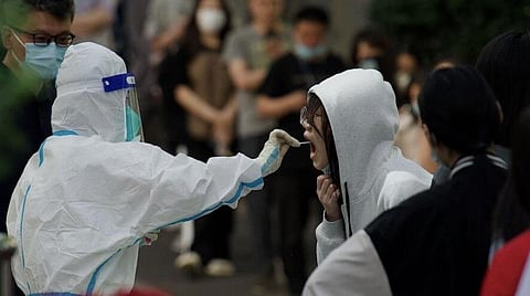 தமிழகத்தில் கரோனா பரவல் அதிகரிக்கும் அபாயம்: கண்காணிப்பை தீவிரப்படுத்த உத்தரவு 