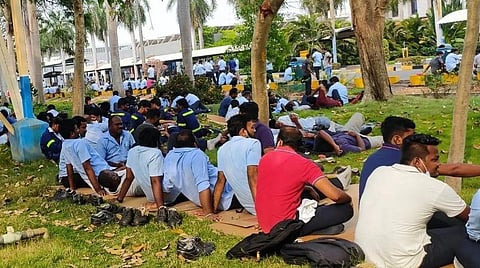 செட்டில்மென்ட் விவகாரத்தில் இழுபறி: போர்டு கம்பெனி ஊழியர்கள் போராட்டம்