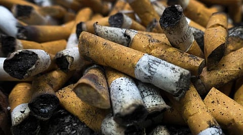 அறிகுறிகளே இல்லாமல் ஆளைக் கொல்லும் புகைப் பழக்கம்: மருத்துவரின் அலர்ட் | World No Tobacco Day