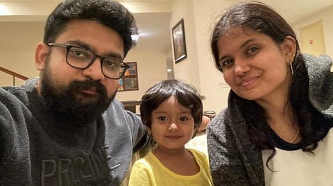 “பல பள்ளிகளுக்குத் தெரிவதில்லை” - 3 வயது மகளுக்கு ‘சாதி, மதம் இல்லை’ என சான்று பெற்ற தந்தை பேட்டி