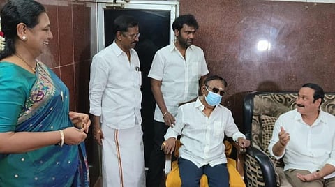 “ஒருமித்த கருத்துள்ள கட்சிகளை அணுகுவோம்” - தேமுதிக தலைவர் விஜயகாந்த்தை சந்தித்த அன்புமணி