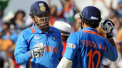 “ஒருநாள் அணியில் என்னை தோனி தவிர்த்தார்; விலக முடிவு செய்த என்னை சச்சின் தடுத்தார்” - சேவாக் ஷேரிங்