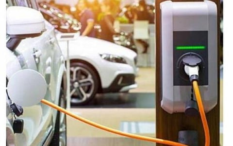 மத்திய, மாநில அரசுகளின் சலுகையால் கோவையில் ஓராண்டில் மும்மடங்காக அதிகரித்த மின்சார கார் விற்பனை