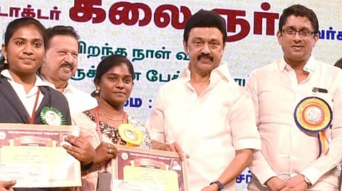 'அந்தக் கரவொலி இப்போதும் என் காதுகளில் ரீங்காரமிடுகின்றன' - 17 வயது சம்பவத்தை நினைவுகூர்ந்த முதல்வர்
