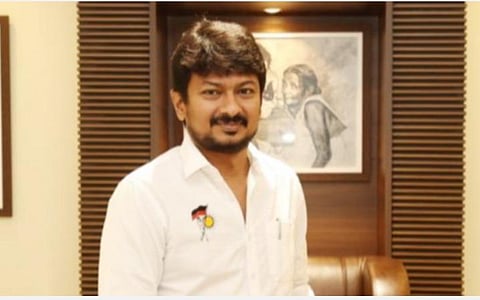 பிசி, எம்பிசி விடுதி மாணவர்களுக்கு புதிய வகை உணவு வழங்கும் திட்டம்: சென்னையில் உதயநிதி எம்எல்ஏ தொடங்கி வைத்தார்