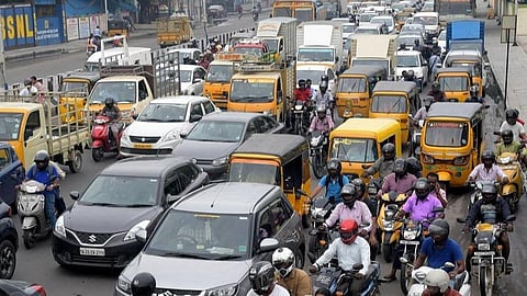 வாகன ஓட்டிகள் கவனத்திற்கு | சென்னையில் இன்று முதல் போக்குவரத்து மாற்றம் 