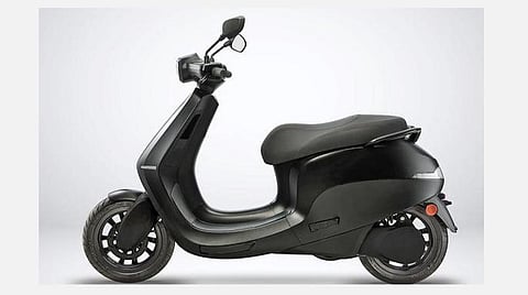 சரிவு கண்ட மின்சார இரு சக்கர வாகன விற்பனை | தற்காலிகம் என தகவல்