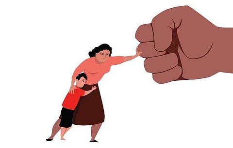 பேசு பெண்ணே! - 2 | சட்டத்தைத் தவறாகப் பயன்படுத்தும் பெண்கள்?