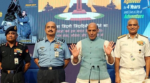 ‘அக்னி பாதை’ திட்டத்துக்கு மத்திய அமைச்சரவை ஒப்புதல் - முப்படைகளில் 4 ஆண்டு சேவை உள்ளிட்ட முழு விவரம்