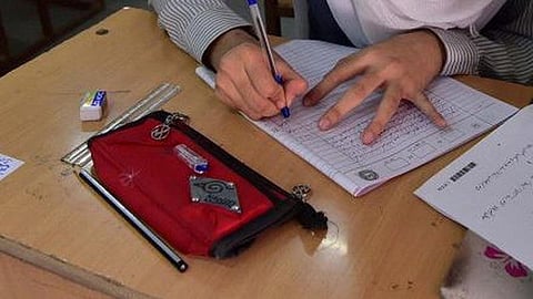 ஆங்கிலத்தில் 35, கணிதத்தில் 36: வைரலாகும் ஐஏஎஸ் அதிகாரியின் 10-ம் வகுப்பு மதிப்பெண் சான்றிதழ்