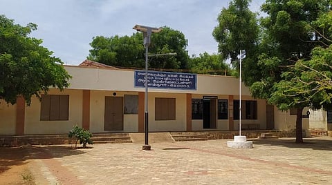 தூத்துக்குடி | மாணவரிடம் சாதிய ரீதியில் பேசிய ஆசிரியரிடம் பள்ளிக் கல்வித் துறை விசாரணை