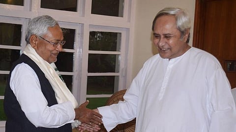 குடியரசுத் தலைவர் தேர்தல் | 3 மாநில முதல்வர்களின் ஆதரவை நாடும் பாஜக - 17 எதிர்க்கட்சிகளுக்கு சரத் பவார் அழைப்பு