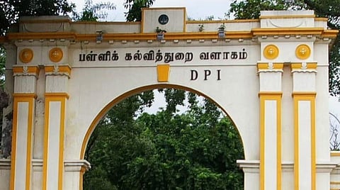 தொகுப்பூதியத்தில் பணிபுரியும் மாற்றுத் திறனாளிகள் பணிநிரந்தரம்: பள்ளிக்கல்வித் துறை தகவல்