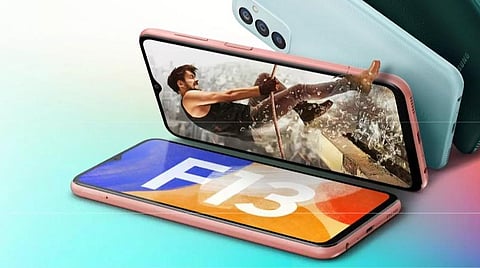 இந்திய சந்தையில் அறிமுகமானது சாம்சங் F13 ஸ்மார்ட்போன் | விலை & சிறப்பு அம்சங்கள்