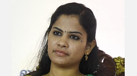 மரம் விழுந்து பெண் உயிரிழப்பு | மழைநீர் வடிகால் பணிகளால் விபத்து ஏற்படவில்லை: சென்னை மேயர் ஆர்.பிரியா விளக்கம்