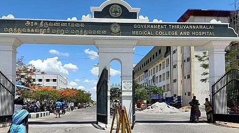 செங்கம் அருகே 3 முதியவர்கள் தற்கொலைக்கு முயற்சி: மருத்துவமனையில் தீவிர சிகிச்சை