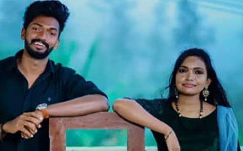 தம்பி கிருஷ்ண பிரசாத்துடன் கிருஷ்ண பிரியா.