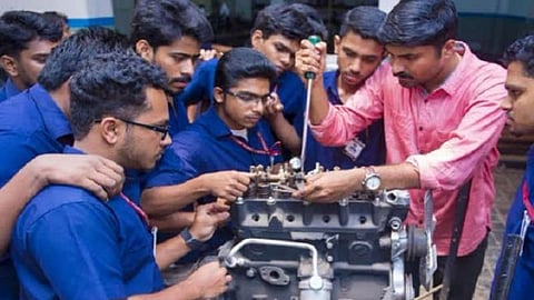 கோவை அரசு ஐடிஐ-களில் ஜூலை 20 வரை மாணவர் சேர்க்கைக்கு விண்ணப்பிக்கலாம்