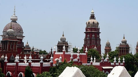 மருத்துவ மேற்படிப்பு மாணவர் சேர்க்கையில் முறைகேடு: சிபிசிஐடி விசாரணைக்கு தடை விதிக்க உயர் நீதிமன்றம் மறுப்பு