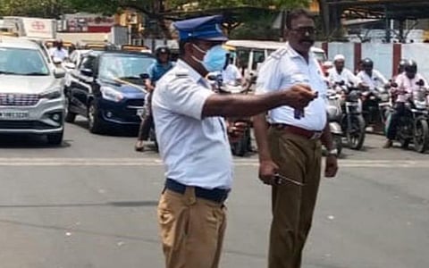 மாரடைப்பு - விபத்து உயிரிழப்பை தடுக்க போக்குவரத்து போலீஸாருக்கு முதலுதவி சிறப்பு பயிற்சி