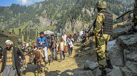 மோசமான வானிலை காரணமாக காஷ்மீர் அமர்நாத் யாத்திரை தற்காலிகமாக நிறுத்தம்