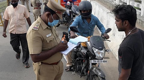 சென்னையில் முகக்கவசம் அணியாதோரிடம் காவல் துறை மூலமும் இனி ரூ.500 அபராதம் விதிப்பு