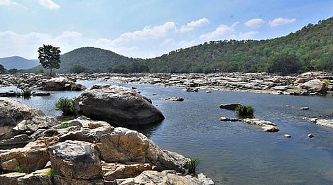 மேகேதாட்டு பகுதி.