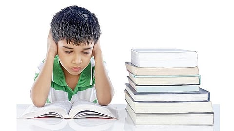 அரசுப் பள்ளி மாணவர்களின் மன அழுத்தத்தைப் போக்கும் வழிகள்: தலைமை ஆசிரியையின் புதிய முயற்சி