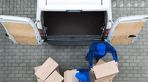 ‘நம்மிடம் ஒரு பொருளை கொண்டு சேர்க்க 285 கிராம் கார்பனை வெளியிடும் டெலிவரி வாகனங்கள்’ - ஆய்வும் அதிர்வும்