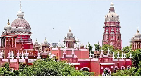 குடும்பக் கட்டுப்பாடு அறுவை சிகிச்சையில் பெண் இறந்தால் ரூ.4 லட்சம் இழப்பீடு: அரசு தகவல்