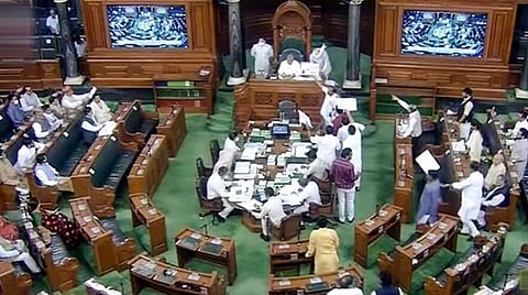 ஜிஎஸ்டி, அக்னிபாதை திட்டத்தை எதிர்த்து நாடாளுமன்றத்தில் எதிர்க்கட்சிகள் அமளி - நாள் முழுவதும் 2 அவைகளும் ஒத்திவைப்பு