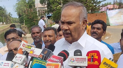 அதிமுக கொறடா வேலுமணி கடிதம்; சட்டப்படி நடவடிக்கை எடுக்கப்படும்: பேரவைத் தலைவர் அப்பாவு