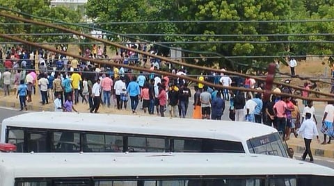 சின்னசேலம் மாணவி உடலை வாங்க பெற்றோர் மறுப்பு - உச்ச நீதிமன்றத்தில் இன்று விசாரணை