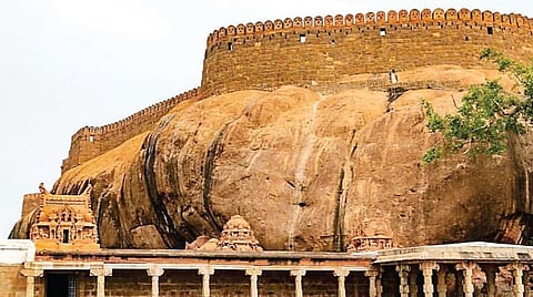 ஆதிரங்கம் என்னும் திருமயம்: குகைக்கோயிலில் அருள்பாலிக்கும் விஷ்ணு, சிவன்!