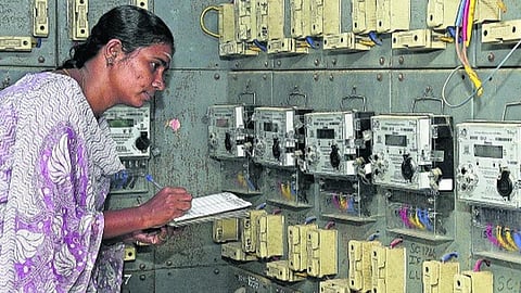 தமிழகத்தில் மாதாந்திர மின் கட்டண முறை எப்போது?