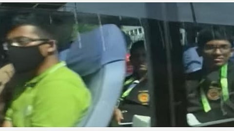 செஸ் ஒலிம்பியாட்: 87 பேருந்துகளில் நேரு விளையாட்டு அரங்கம் வந்த சதுரங்கப் படை