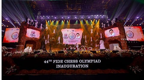 செஸ் ஒலிம்பியாட்: நேரு உள் விளையாட்டு அரங்கில் மின்னும் சதுரங்கம்!