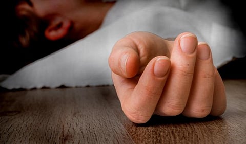 கிரேன் கம்பி அறுந்து 5 தொழிலாளர்கள் உயிரிழப்பு