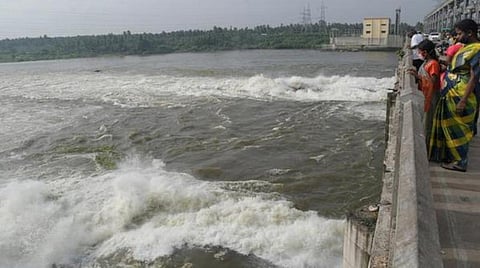 காவிரி ஆற்றில் வெள்ளப் பெருக்கு: கரூர் கரையோர கிராமங்களில் 24 மணி நேரமும் கண்காணிப்பு