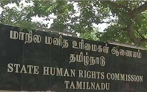 ஆண்டுக்கணக்கில் வயிற்றில் கத்தரிக்கோலுடன் பெண் அவதி; ரூ.10 லட்சம் இழப்பீடு வழங்க வேண்டும்: தமிழக அரசுக்கு மனித உரிமைகள் ஆணையம் உத்தரவு
