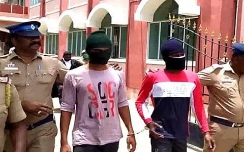 சேலத்தில் யூ-டியூப் பார்த்து துப்பாக்கி தயாரித்த இளைஞர்கள் குறித்து என்ஐஏ அதிகாரிகள் விசாரணை