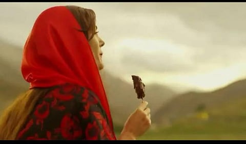 ஐஸ்கிரீம் விளம்பர சர்ச்சை: ஈரானில் விளம்பரங்களில் பெண்கள் நடிக்க தடை