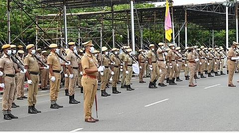 75-வது சுதந்திர தினம்: சென்னையில் முதல்நாள் அணிவகுப்பு ஒத்திகை