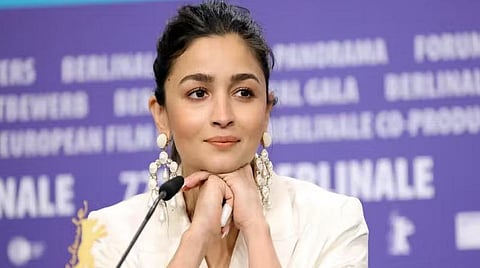 புறக்கணிப்புகளை நாம் புறக்கணிக்க வேண்டும்: நெட்டிசன்களுக்கு ஆலியா பட் பதில்