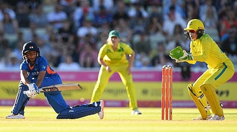 CWG கிரிக்கெட் | வெள்ளி வென்றது இந்தியா: ஆஸி.க்கு எதிரான இறுதிப் போட்டியில் தோல்வி